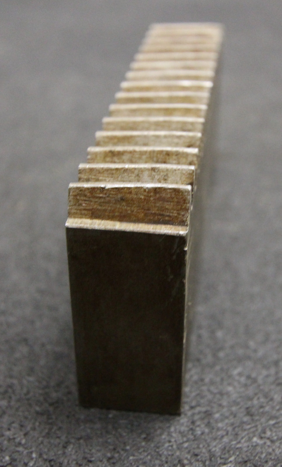 Bild des Artikels Hobelkamm-rack-cutter-für-MAAG-Wälzhobelmaschinen-m=-2,5-EGW-20°-118x22mm-Z=15