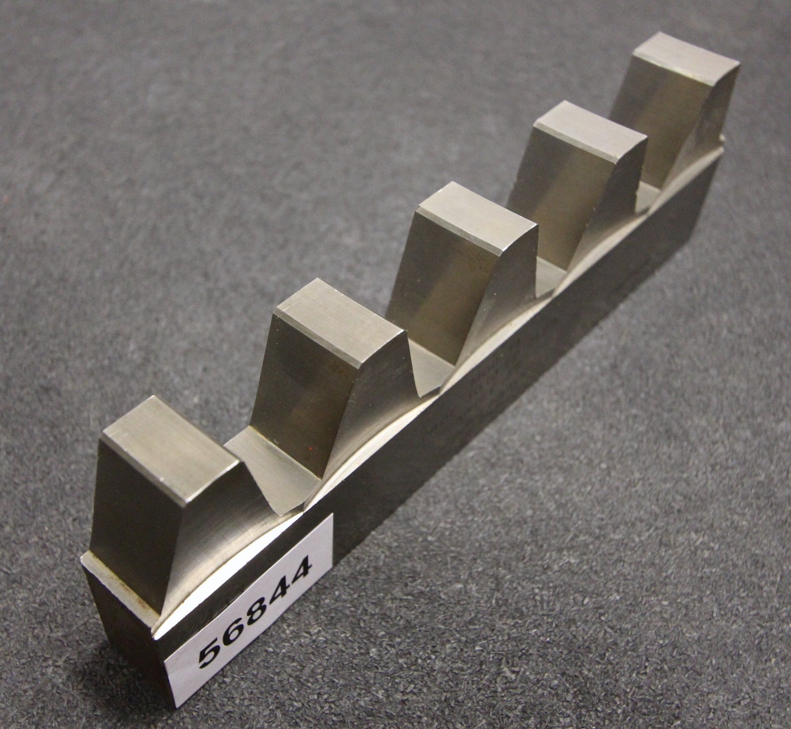 Bild des Artikels ROLLET-PARIS-Hobelkamm-rack-cutter-für-MAAG-Wälzhobelmaschinen-m=-14-EGW-29°