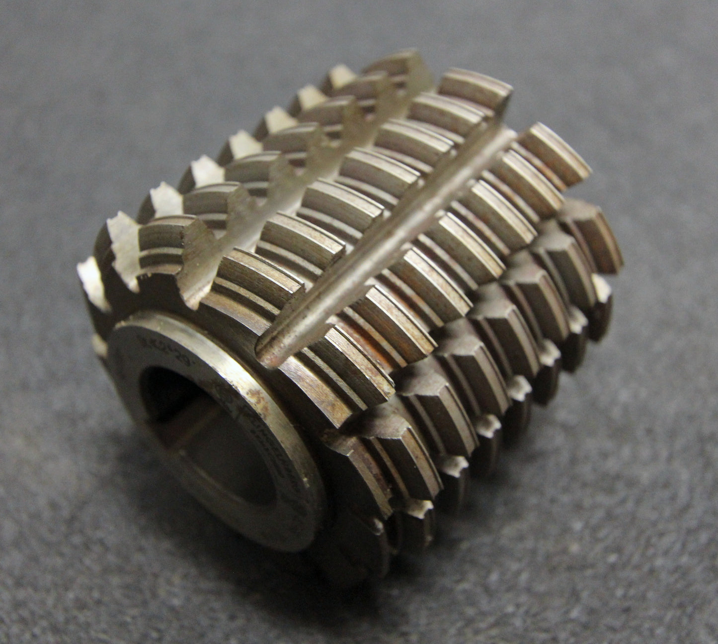 Bild des Artikels KLINGELNBERG-Keilwellenwälzfräser-spline-hob-10-Keile-mit-Höcker-Ø70x70xØ27mm