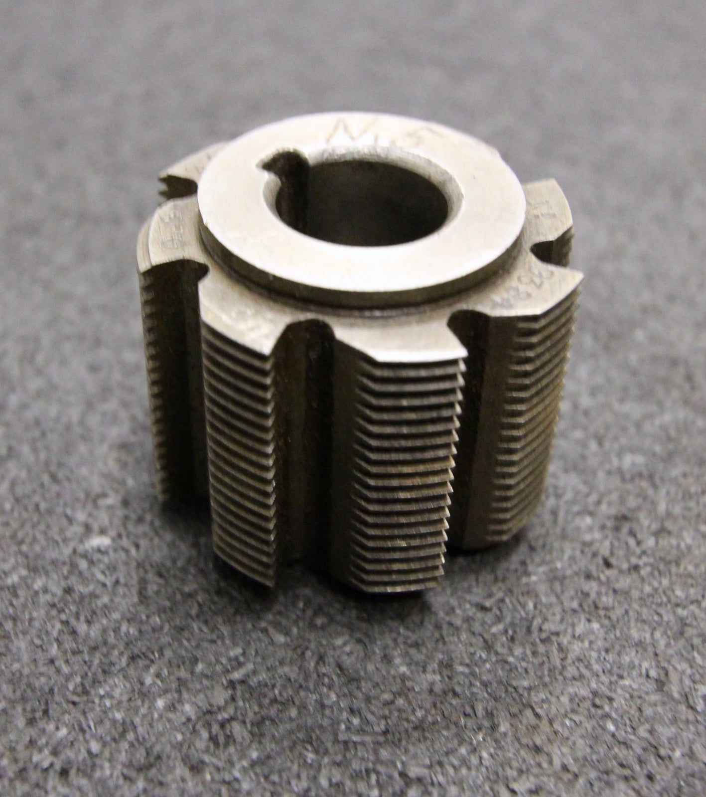 Bild des Artikels Vollstahlwälzfräser-gear-hob-m-=-0,5mm-20°-EGW-Abmessungen-Ø42x45xØ16mm-mit-LKN