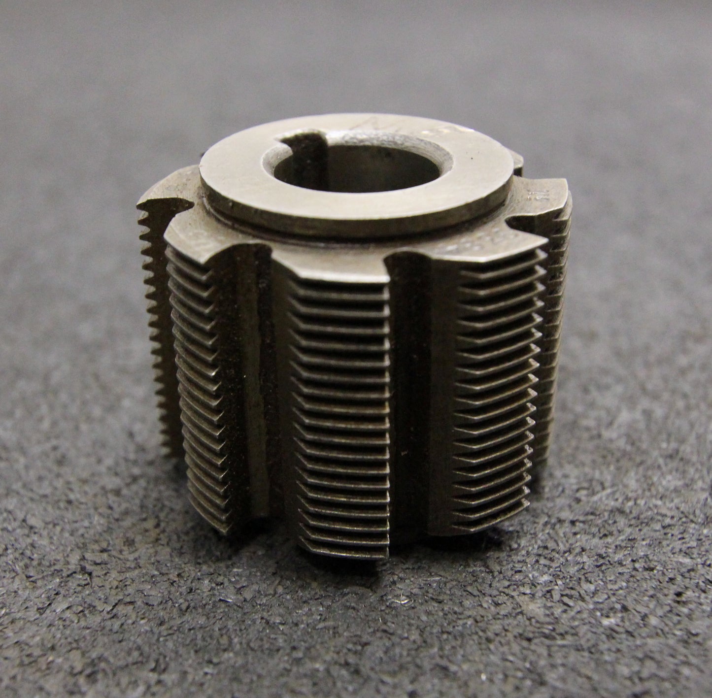 Bild des Artikels Vollstahlwälzfräser-gear-hob-m-=-0,5mm-20°-EGW-Abmessungen-Ø42x45xØ16mm-mit-LKN