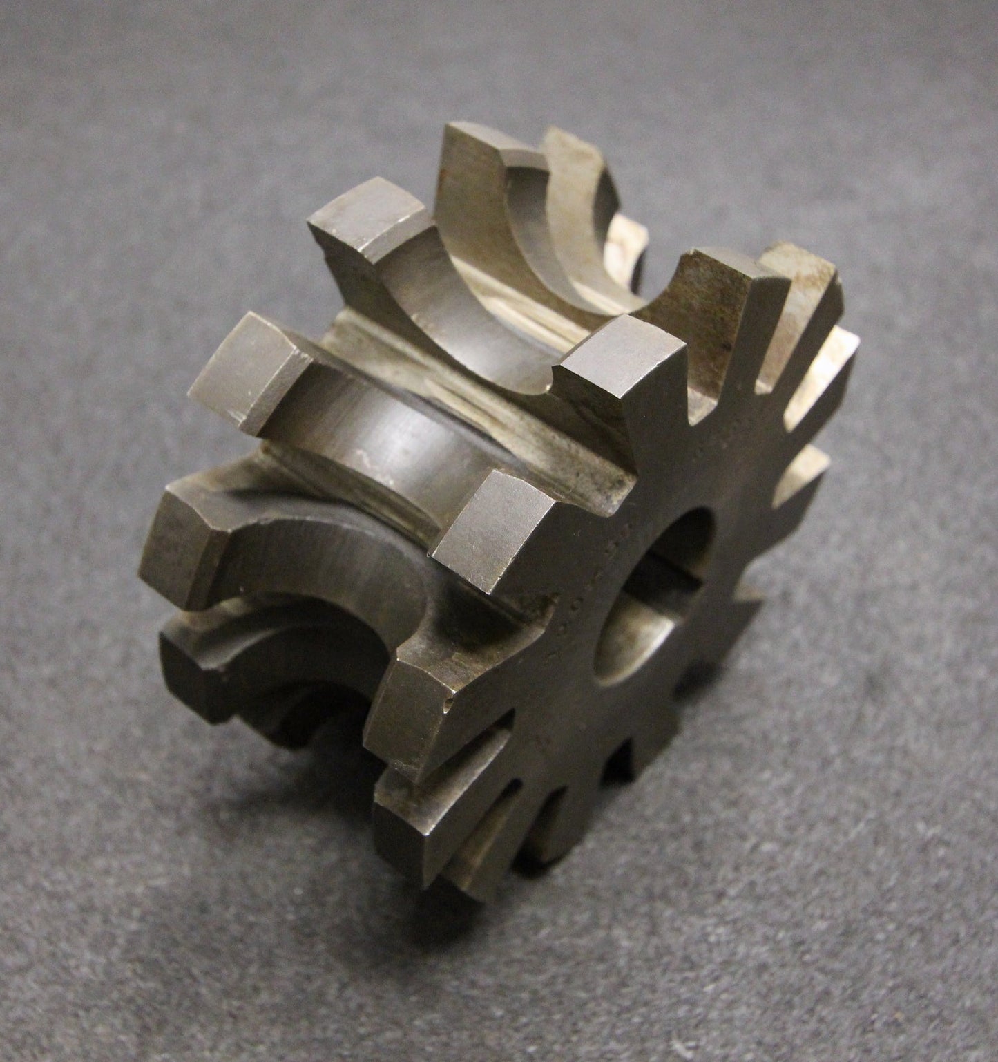 Bild des Artikels GEBRÜDER-JACOB-Halbrund-Formfräser-konkav-Radiusfräser-Radius-16mm-120x56x32mm