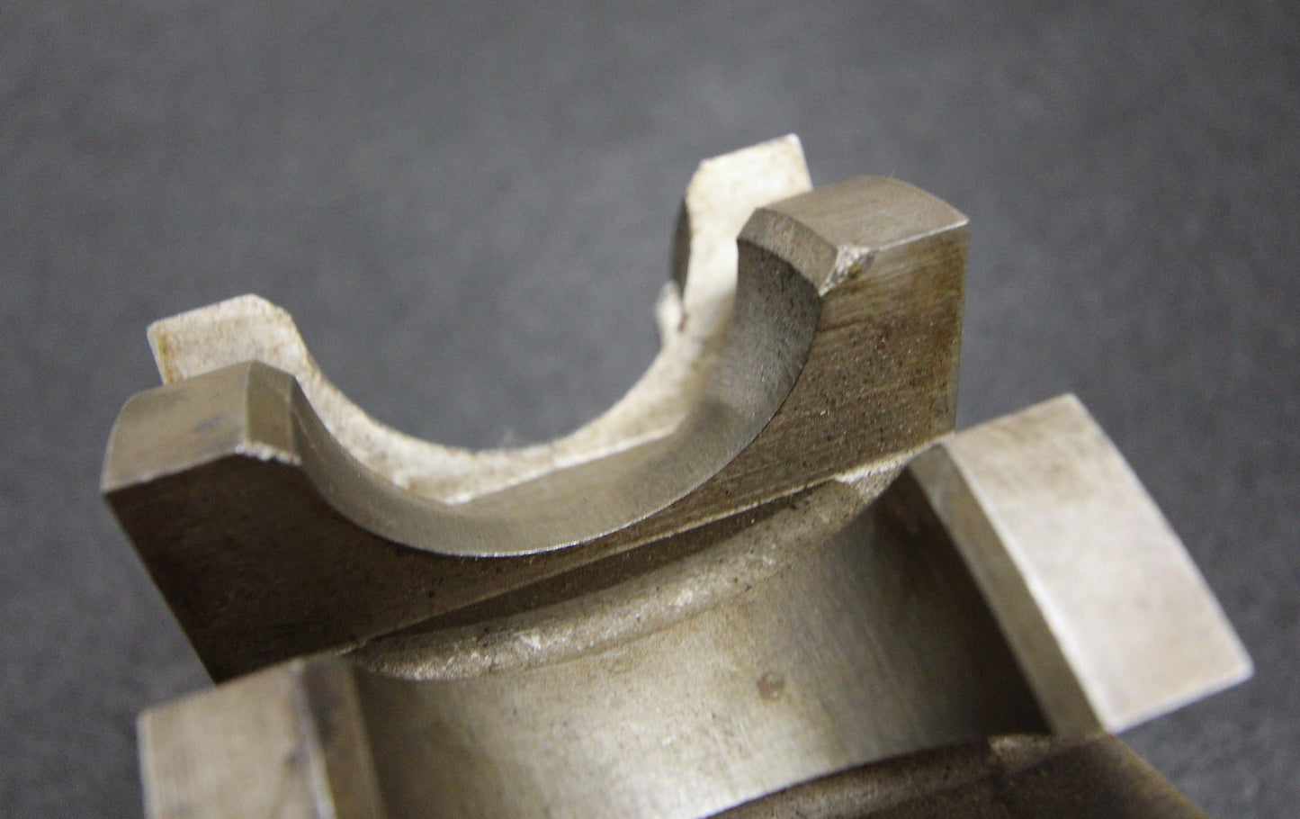 Bild des Artikels PWS-Halbrund-Formfräser-konkav-Radiusfräser-Radius-22,5mm-140x76x40mm-mit-LKN