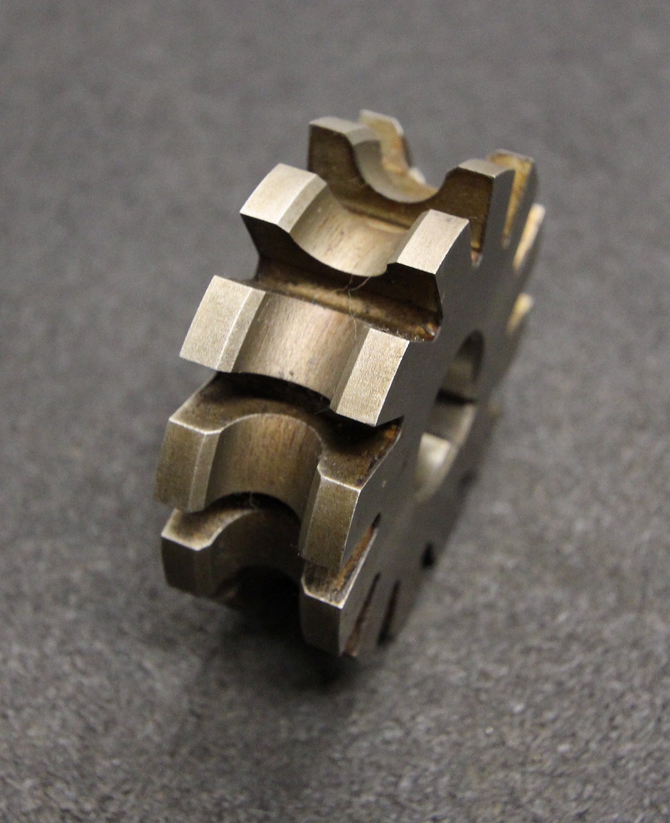 Bild des Artikels PWS-Halbrund-Formfräser-konkav-Radiusfräser-Radius-6mm---70x24x22mm-12-Spannuten