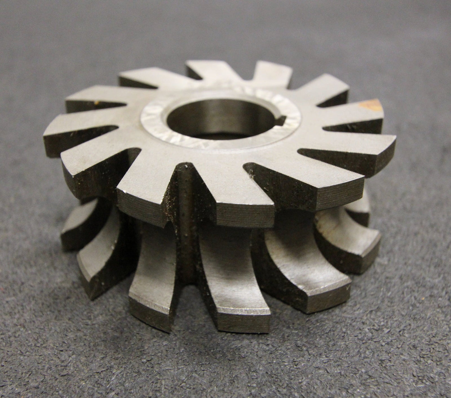 Bild des Artikels Halbrund-Formfräser-konkav-Radiusfräser-Radius-12mm---100x40x32mm-12-Spannuten