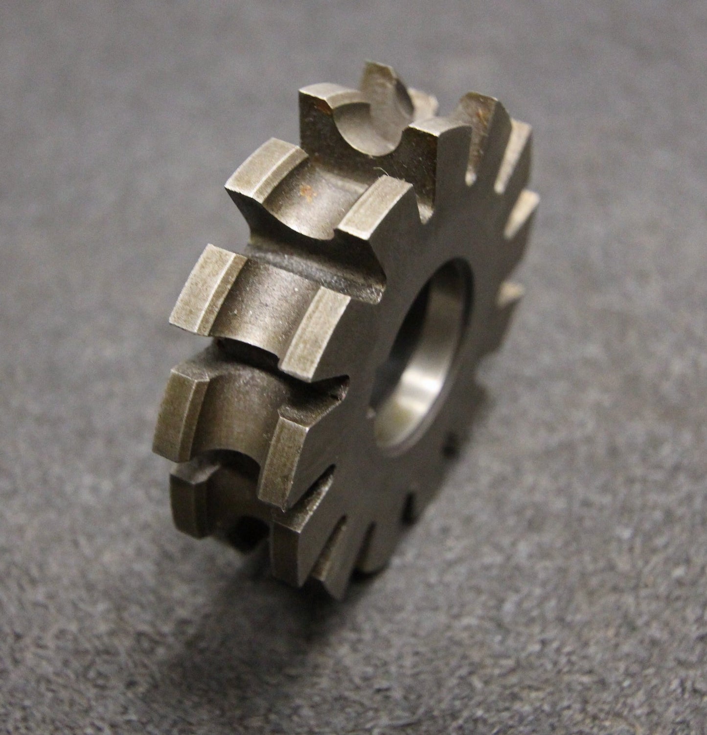 Bild des Artikels PWS-Halbrund-Formfräser-konkav-Radiusfräser-Radius-4mm---60x16x22mm-13-Spannuten