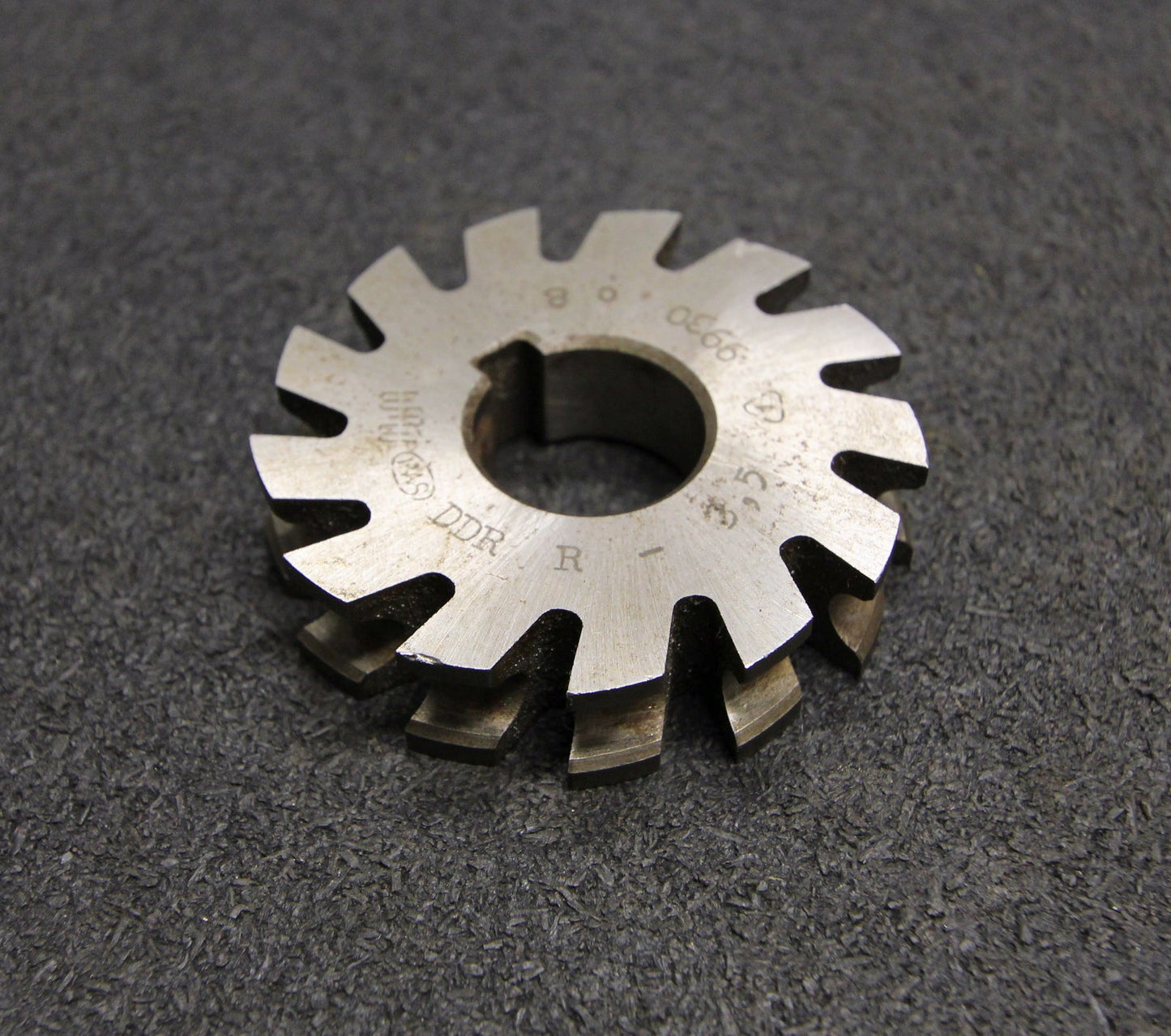 Bild des Artikels PWS-Halbrund-Formfräser-konkav-Radiusfräser-Radius-3,5mm-65x15x22mm-13-Spannuten