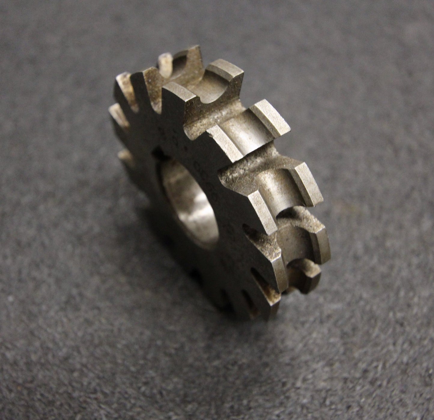 Bild des Artikels PWS-Halbrund-Formfräser-konkav-Radiusfräser-Radius-3,5mm-65x15x22mm-13-Spannuten