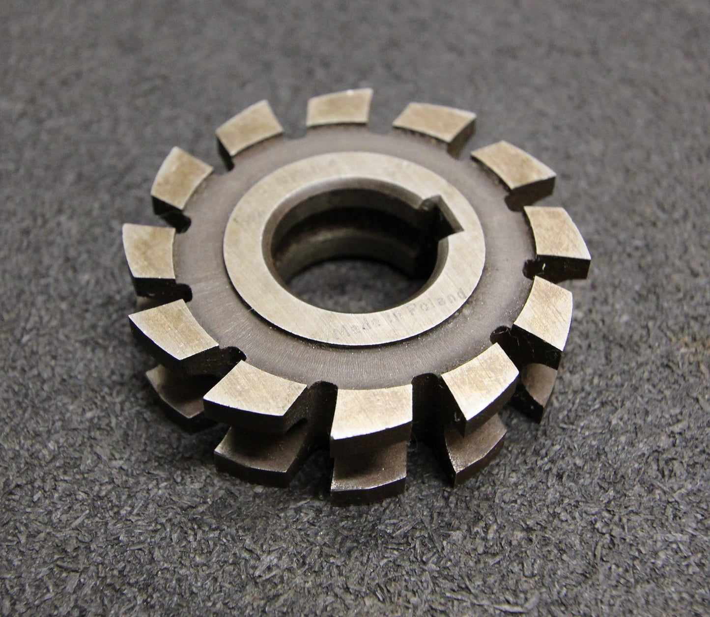 Bild des Artikels FWP-Halbrund-Formfräser-konkav-Radiusfräser-Radius-4mm---62x16x22mm-12-Spannuten