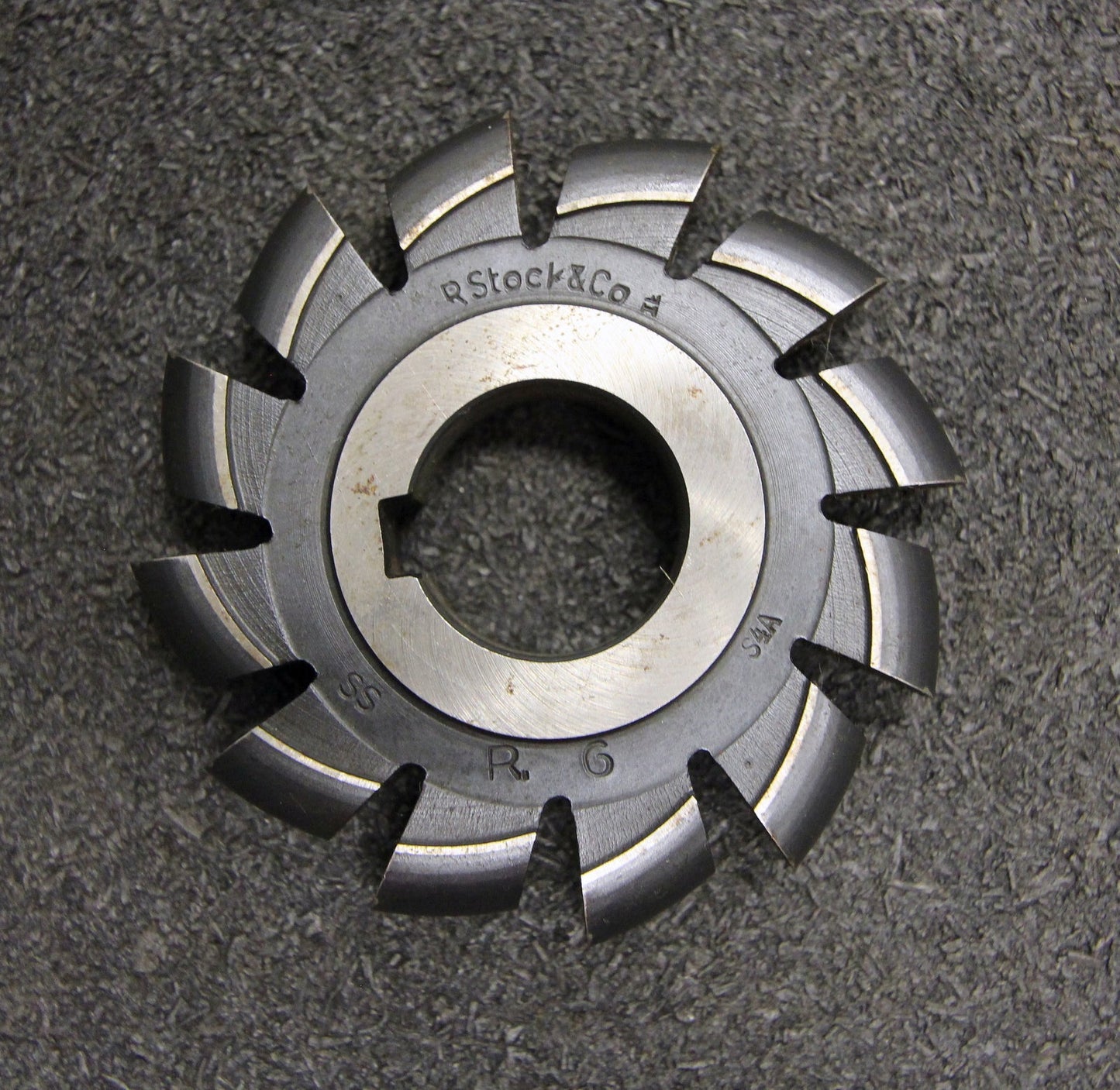 Bild des Artikels R.-STOCK-&-CO-Halbrund-Formfräser-konvex-Radiusfräser-Radius-6mm-12-Spannuten