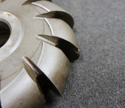Bild des Artikels Halbrund-Formfräser-konvex-Radiusfräser-Radius-16mm---125x32x32mm-12-Spannuten