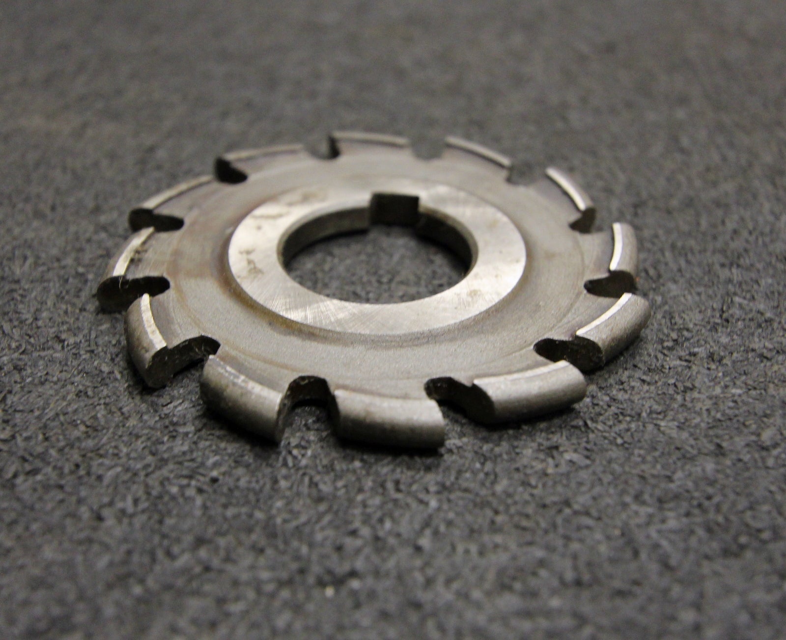 Bild des Artikels Halbrund-Formfräser-konvex-Radiusfräser-Radius-2mm---63x5x22mm-LKN-12-Spannuten