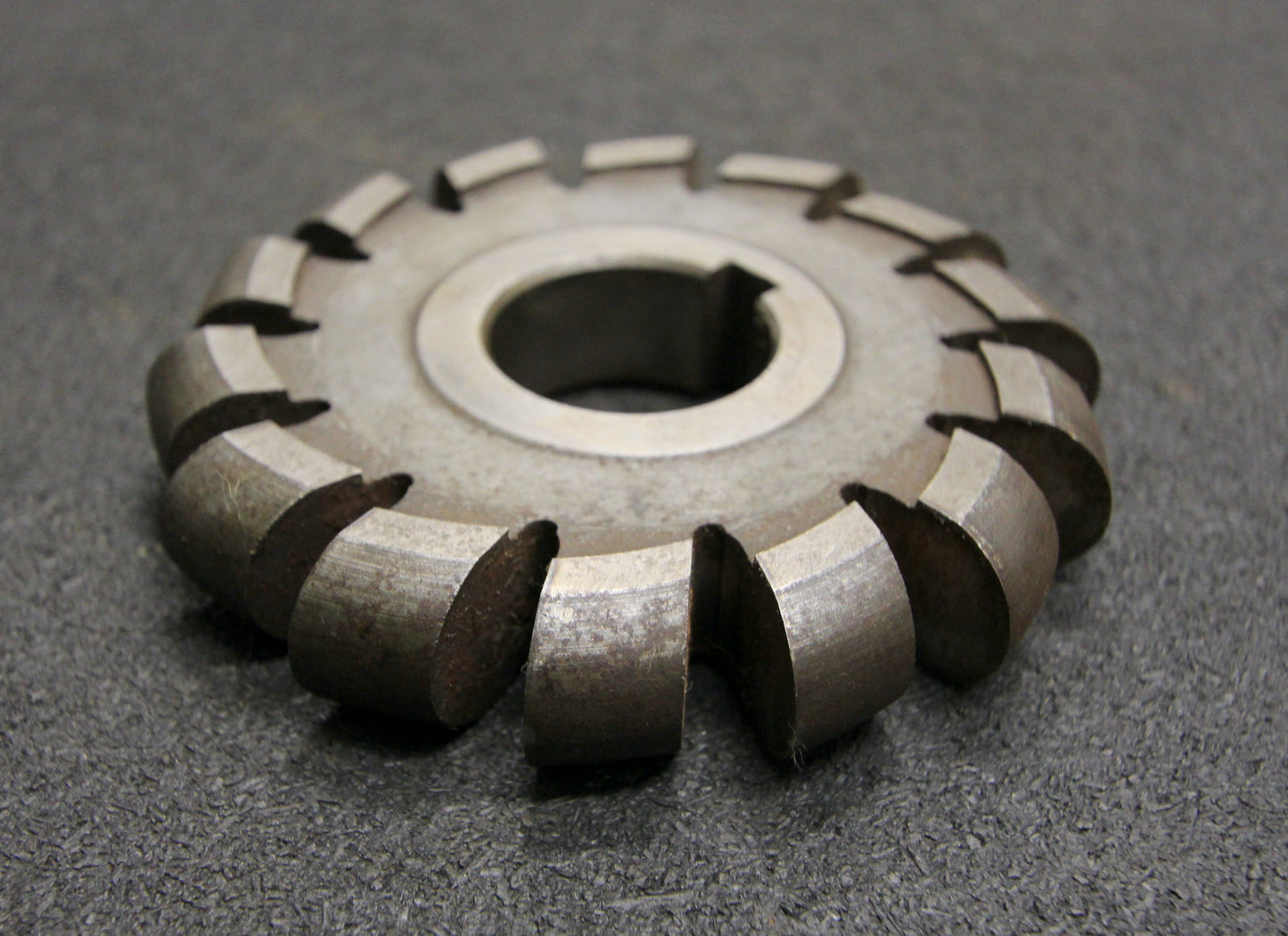 Bild des Artikels Halbrund-Formfräser-konvex-Radiusfräser-Radius-10mm-110x20x32mm-Spannuten:-14