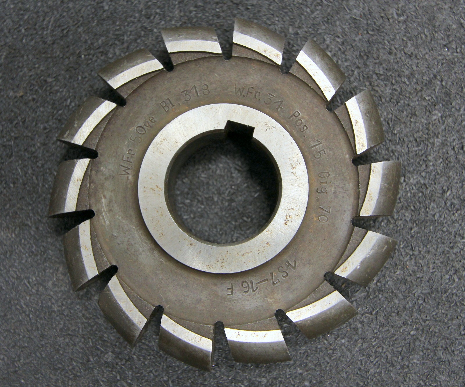 Bild des Artikels Halbrund-Formfräser-konvex-Radiusfräser-Radius-9mm-105x18x32mm-Spannuten:-14