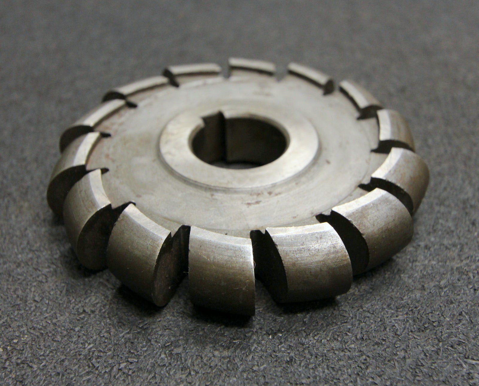 Bild des Artikels Halbrund-Formfräser-konvex-Radiusfräser-Radius-10mm-108x20x27mm-Spannuten:-14