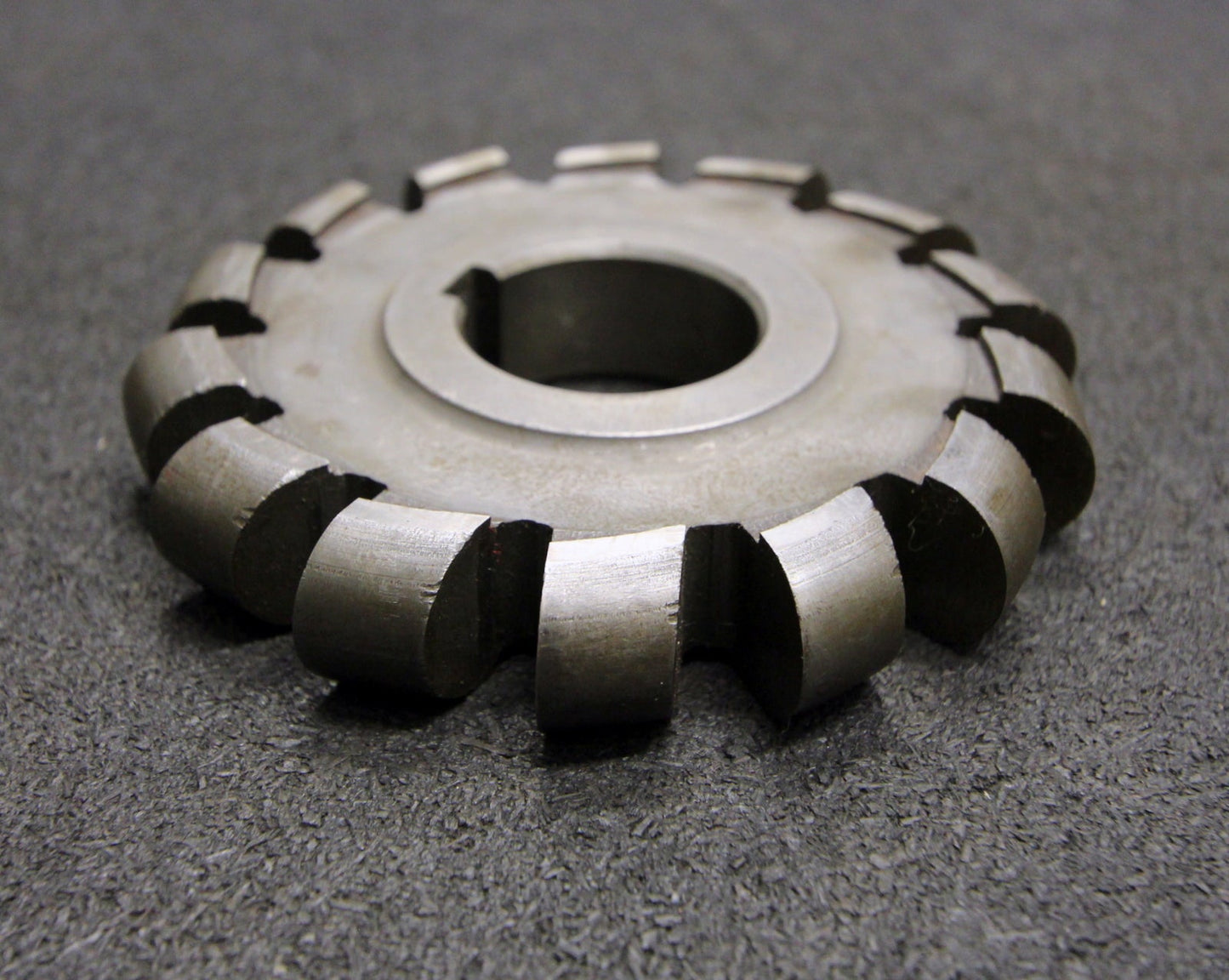 Bild des Artikels Halbrund-Formfräser-konvex-Radiusfräser-Radius-9mm-105x18x32mm-Spannuten:-14