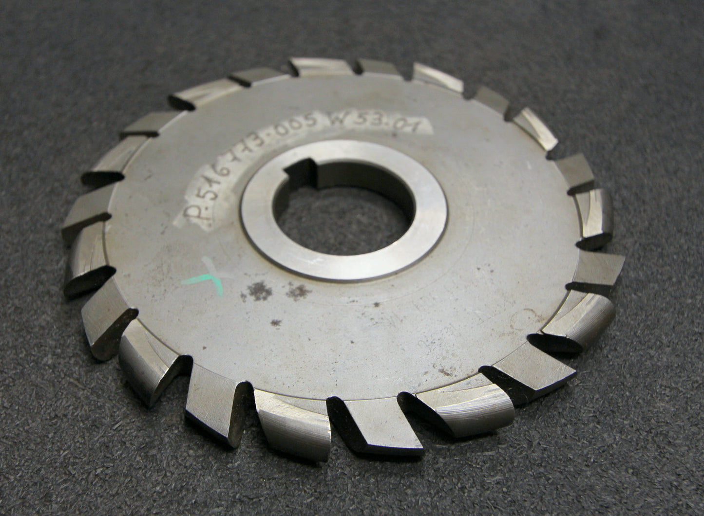 Bild des Artikels Halbrund-Formfräser-konvex-Radiusfräser-Kreuzverzahnt-Zick-Zack-Radius-5,6mm