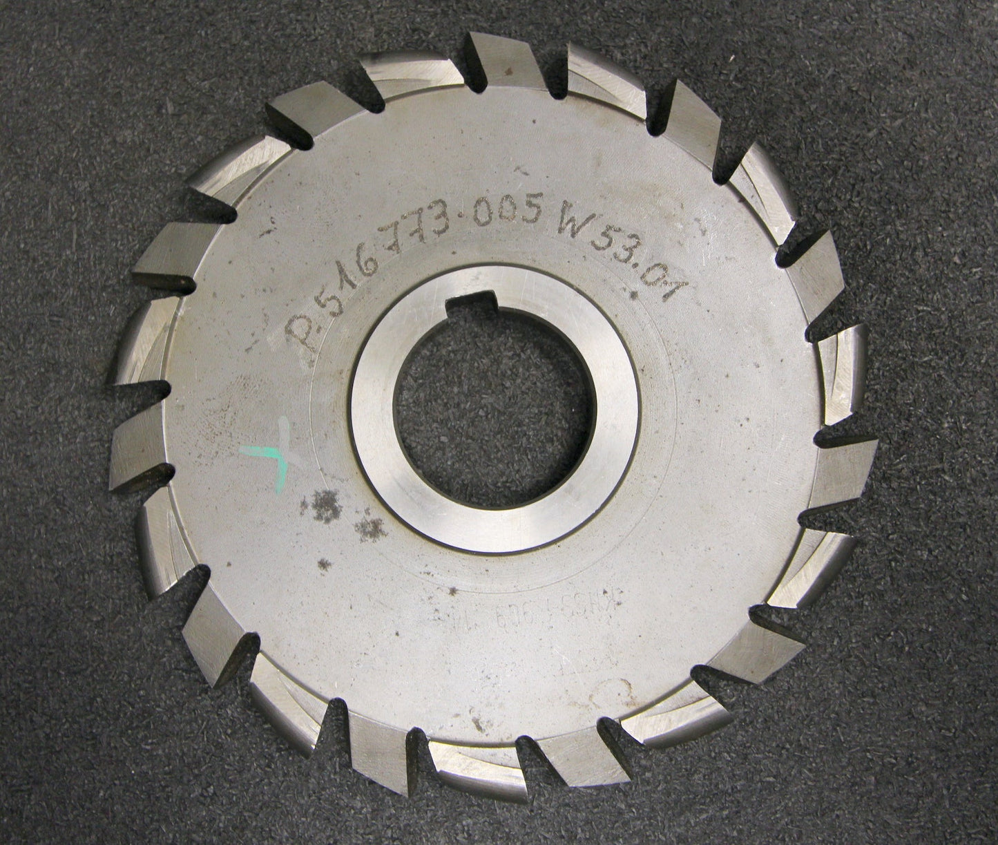 Bild des Artikels Halbrund-Formfräser-konvex-Radiusfräser-Kreuzverzahnt-Zick-Zack-Radius-5,6mm