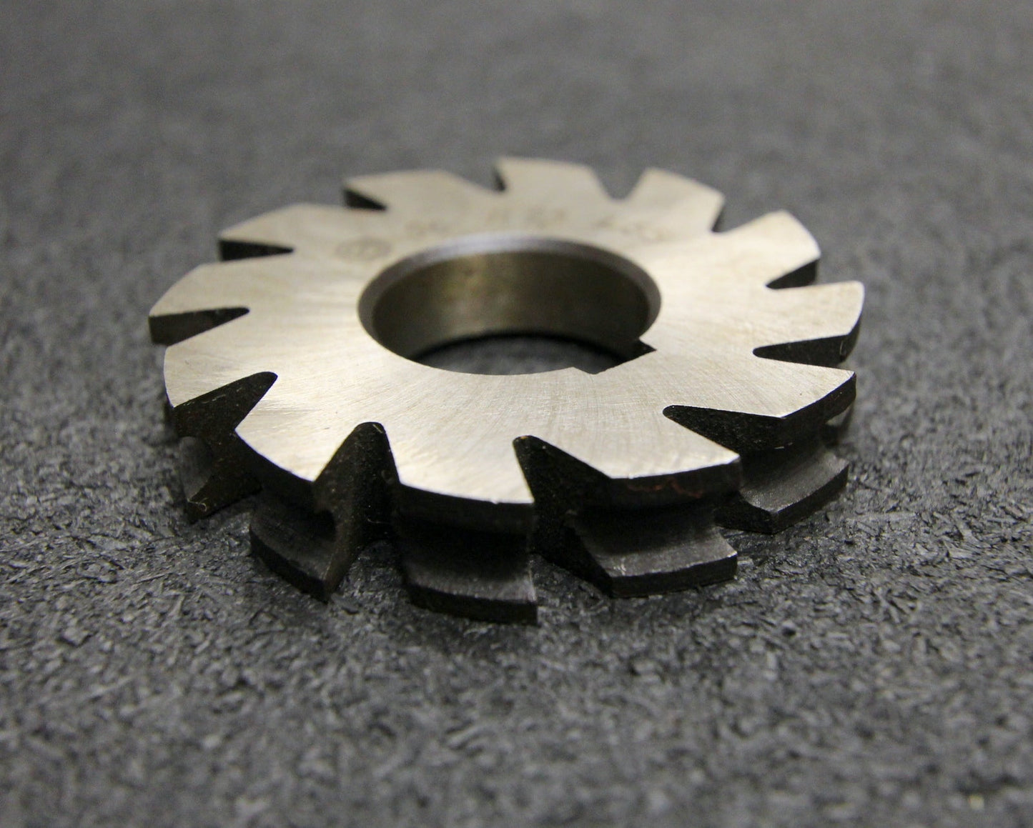 Bild des Artikels Halbrund-Formfräser-konkav-Radiusfräser-Radius-2,5mm-Abmessungen-56x10x22mm