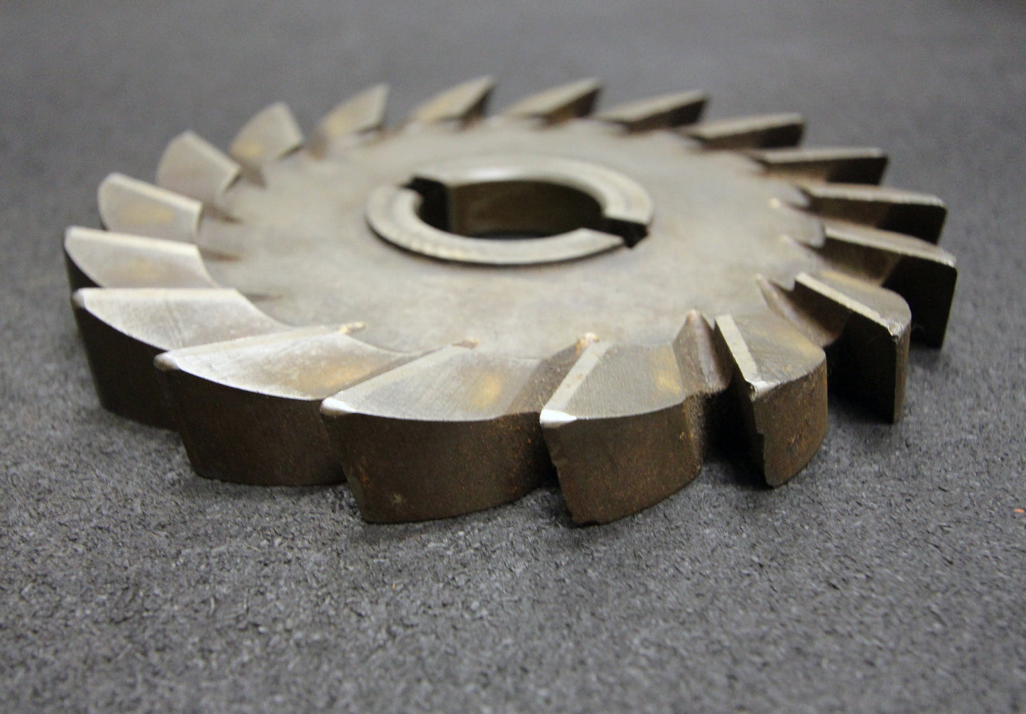 Bild des Artikels REISHAUER-Nutenfräser-Ø180-x-20-x-Ø40mm-mit-LKN-WS-330-08-18-Spannuten