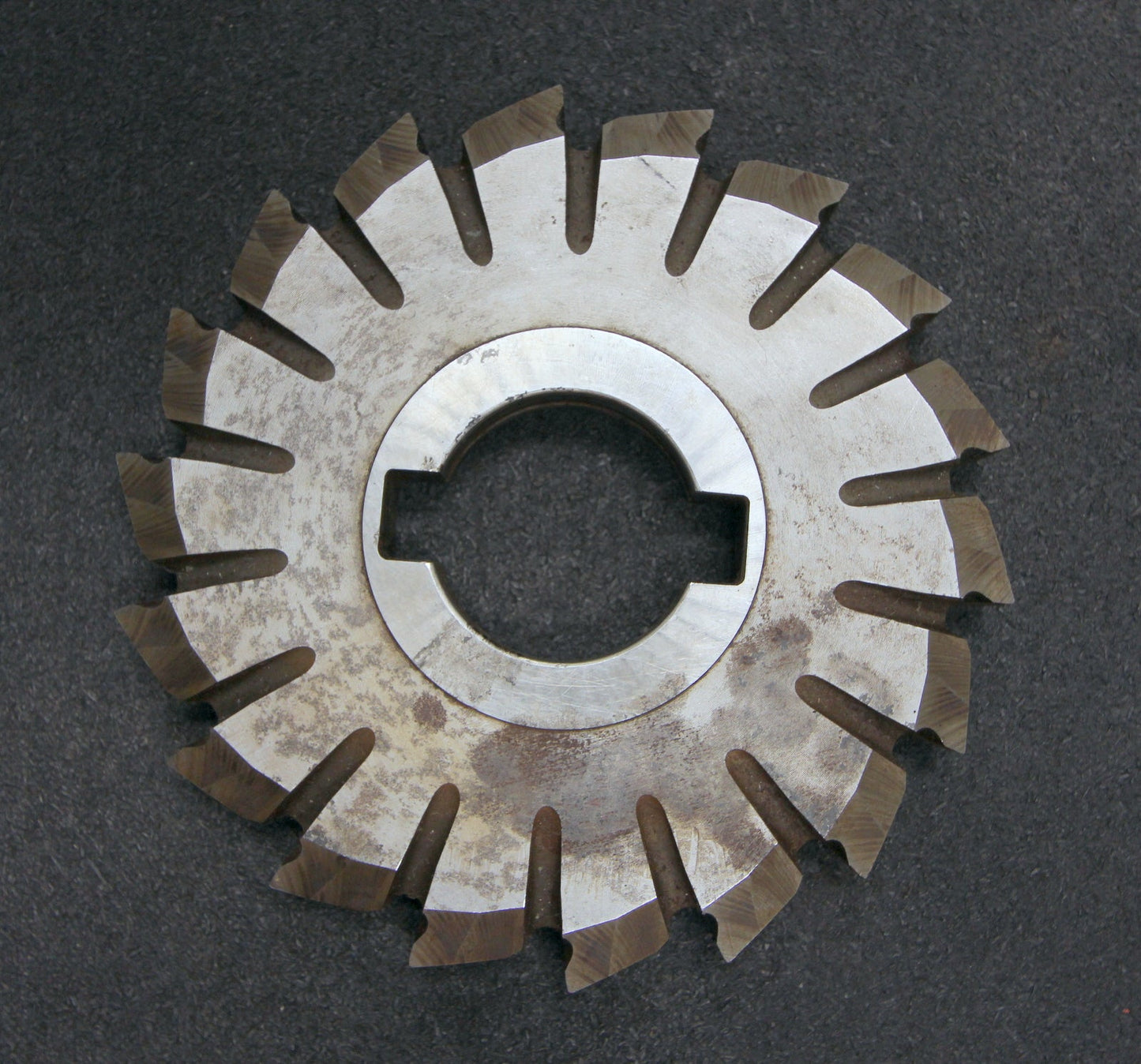 Bild des Artikels GPS-Nutenfräser-Ø175-x-24-x-Ø50mm-mit-beidseitiger-LKN-14°30-18-Spannuten