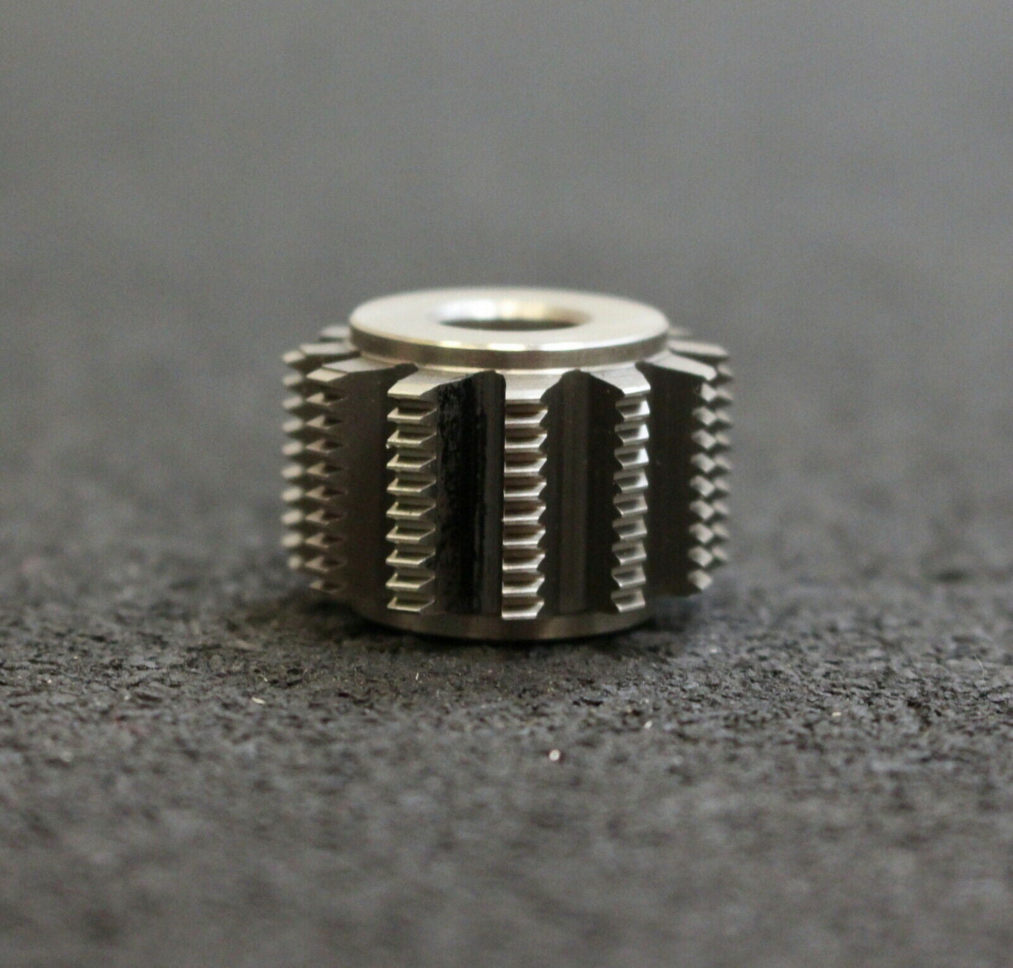 IMS Vollstahl-Wälzfräser m= 0,4mm 20° EGW U2 1gg. rechts 12 Spannuten 24x16x8mm