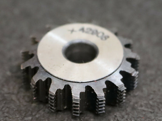 MIKRON Wälzfräser No. 42908 - Ø31x10xØ8mm 1gg. Rechts 15 Spanuten