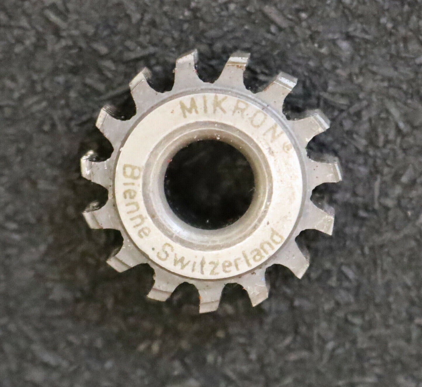 MIKRON Vollstahl-Wälzfräser No. 39075 m= 0,38 ho= 1,15 D18,08 Z45 - Ø24x10xØ8mm