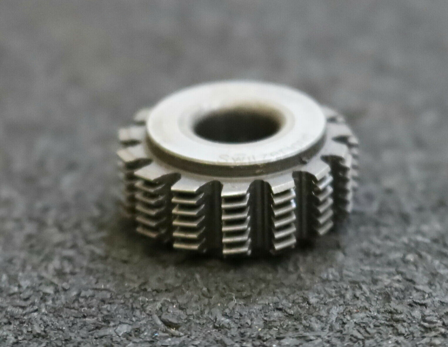 MIKRON Vollstahl-Wälzfräser No. 89996 m= 0,369 ho= 1,121 Abmessungen Ø23x10xØ8mm