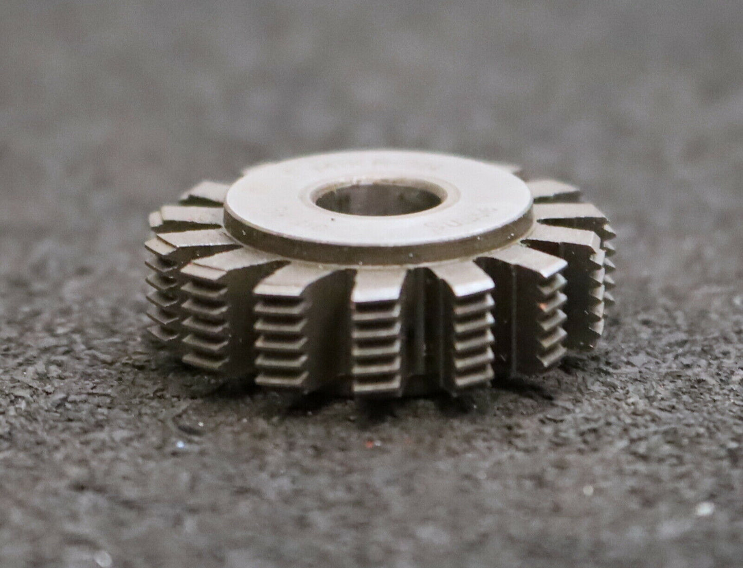 MIKRON Vollstahl-Wälzfräser No. 64747 m= 0,36 ho= 0,81 20° EGW - Ø32x10xØ8mm