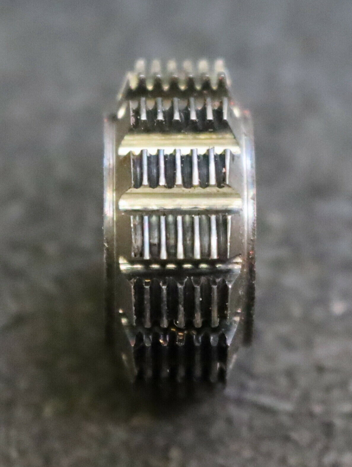 MIKRON Wälzfräser No. 374 - Ø24x10xØ8mm 1gg. Rechts 15 Spanuten