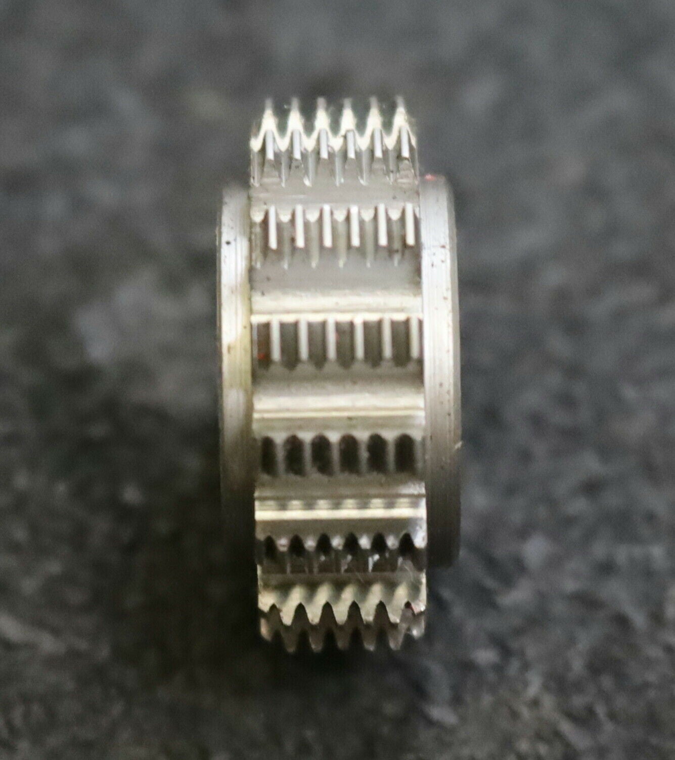 MIKRON Vollstahl-Wälzfräser No. 90703 m= 0,36 ho= 1,08 Abmessungen Ø24x10xØ8mm