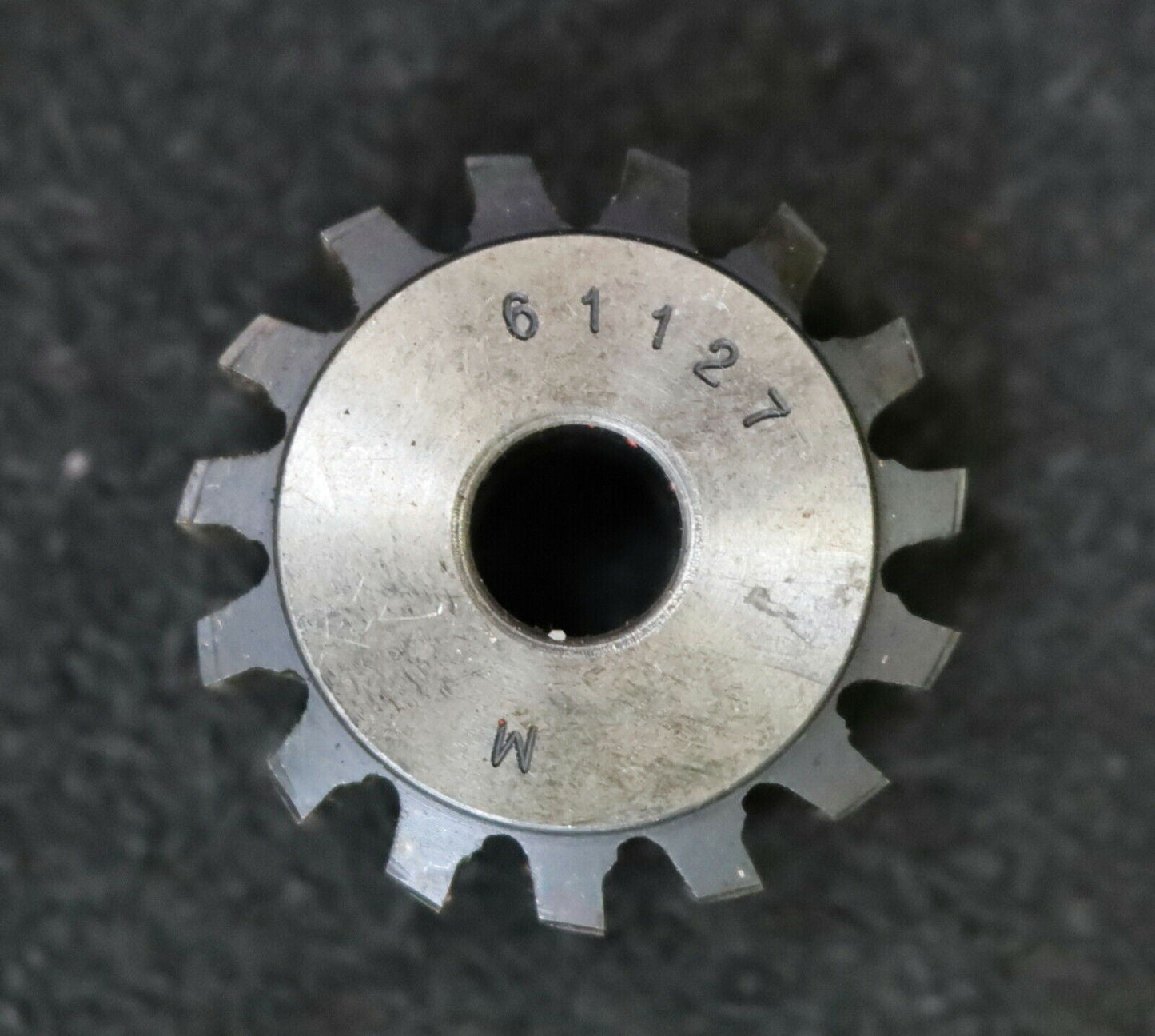 MIKRON Wälzfräser No. 61127 - Ø30x15xØ8mm 1gg. Rechts 15 Spanuten