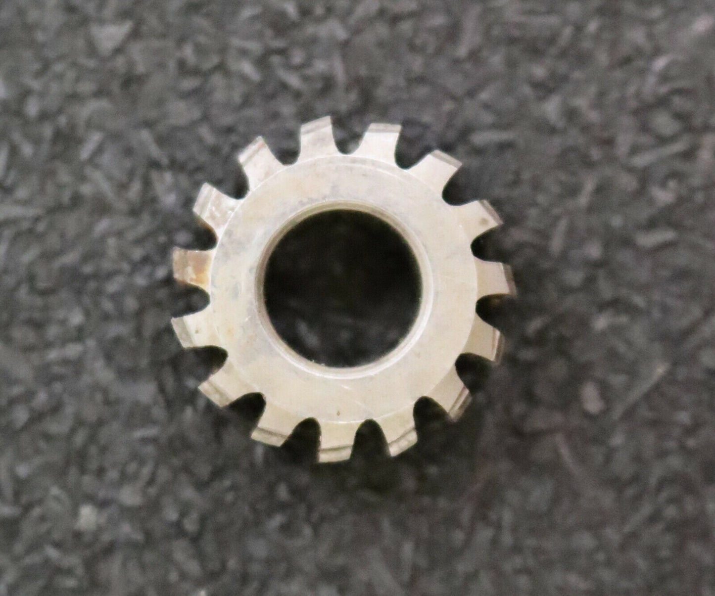 MIKRON Wälzfräser No. 45086 - Ø18x7xØ8mm 1gg. Rechts 15 Spanuten
