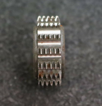 MIKRON Vollstahl-Wälzfräser No. 39475 m= 0,45 ho= 1,32 D9,95 Z20 - Ø24x10xØ8mm