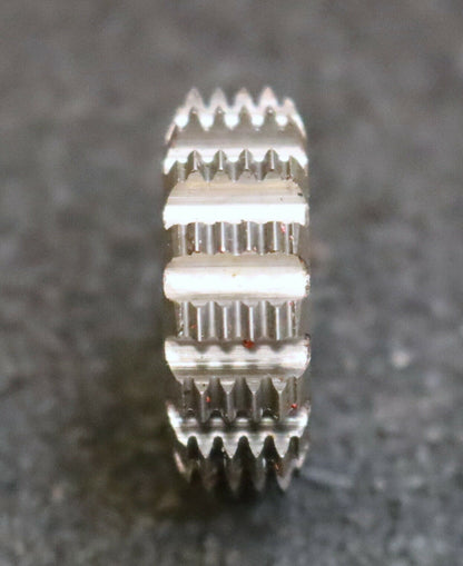 MIKRON Wälzfräser No. 35473 - Ø24x8xØ8mm 1gg. Rechts 15 Spanuten