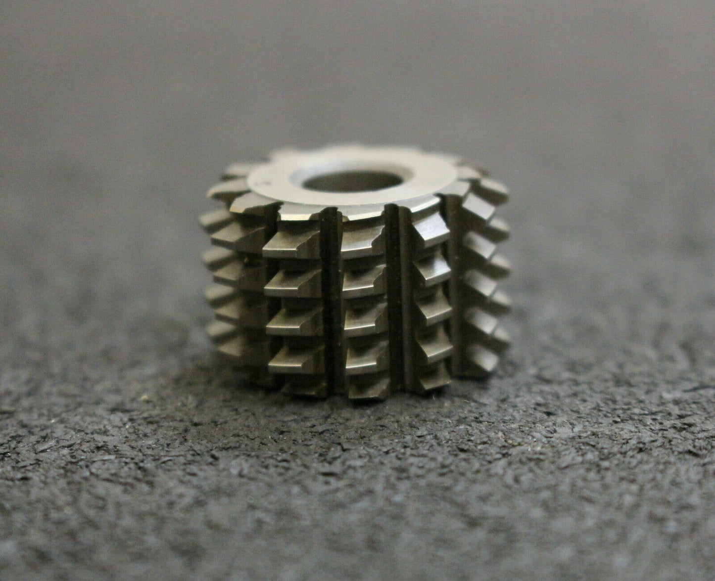 IMS Vollstahl-Wälzfräser m= 0,95mm 20° EGW 1gg. rechts 12 Spannuten 24x15x8mm