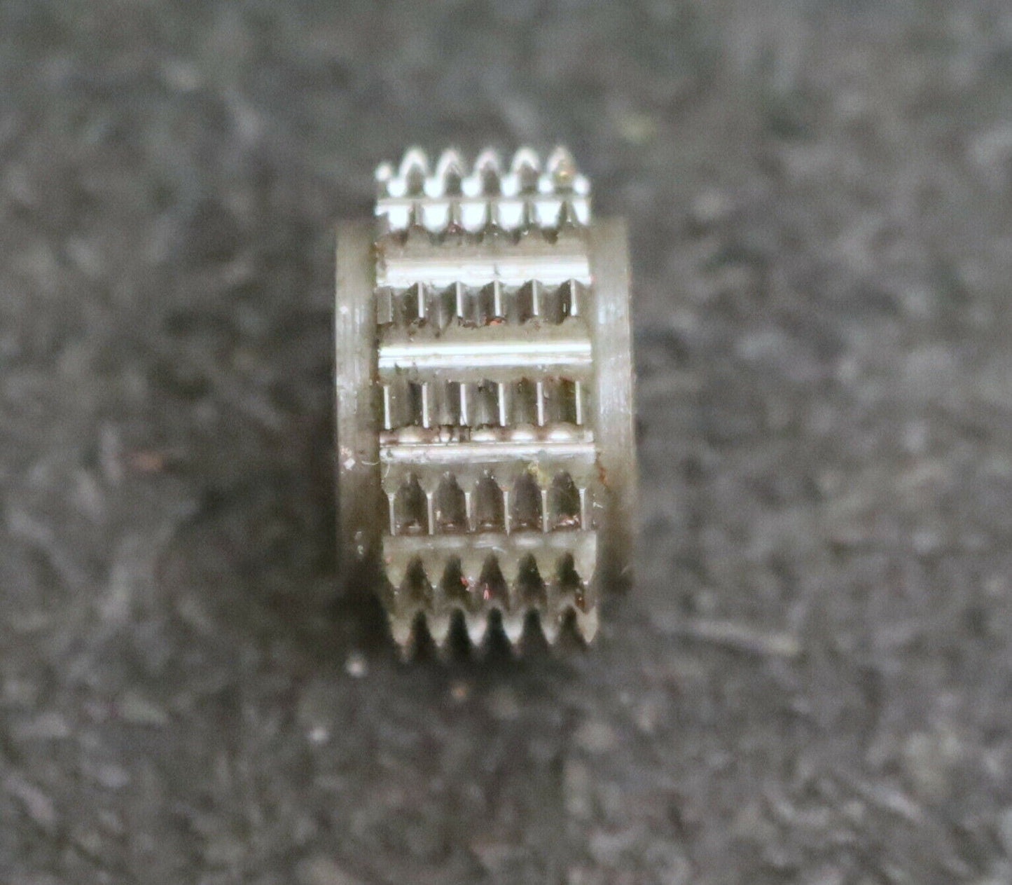 MIKRON Vollstahl-Wälzfräser No. 42907 m= 0,40 ho= 1,20 D5,64 Z12 - Ø18x10xØ8mm