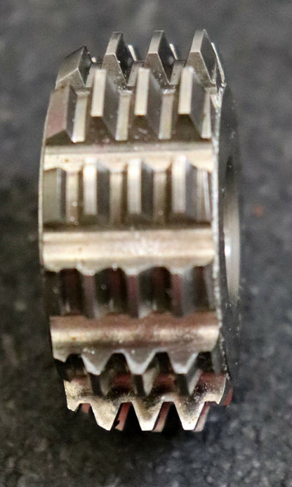 KÖPFER Wälzfräser m= 1,25mm EGW 20° 1-gg. LINKS HSS mit Anschnitt 12 Spannuten gebra
