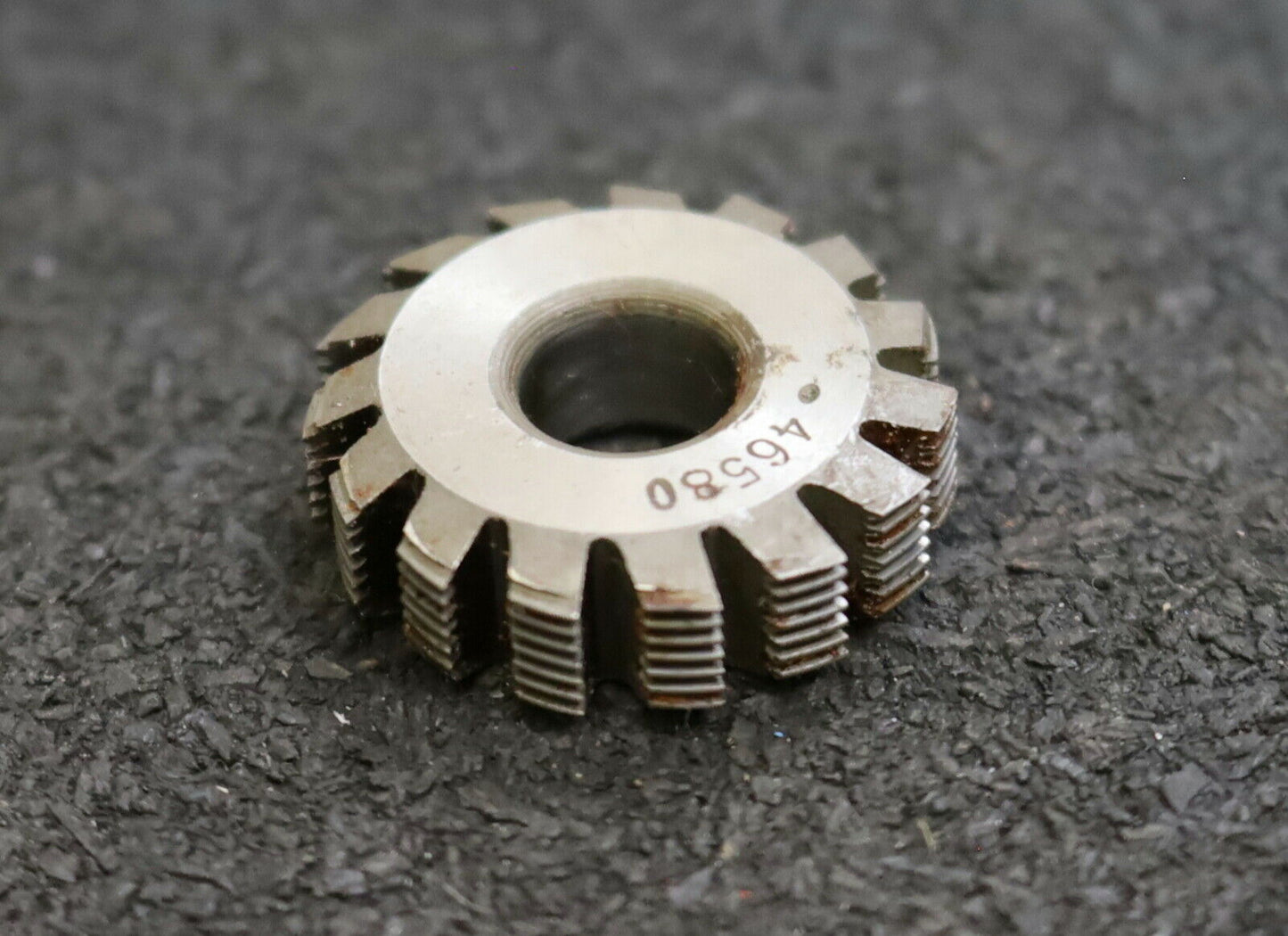 MIKRON Zykloid-Wälzfräser No. 46580 - Ø24x7xØ8mm 1gg. Rechts 15 Spanuten