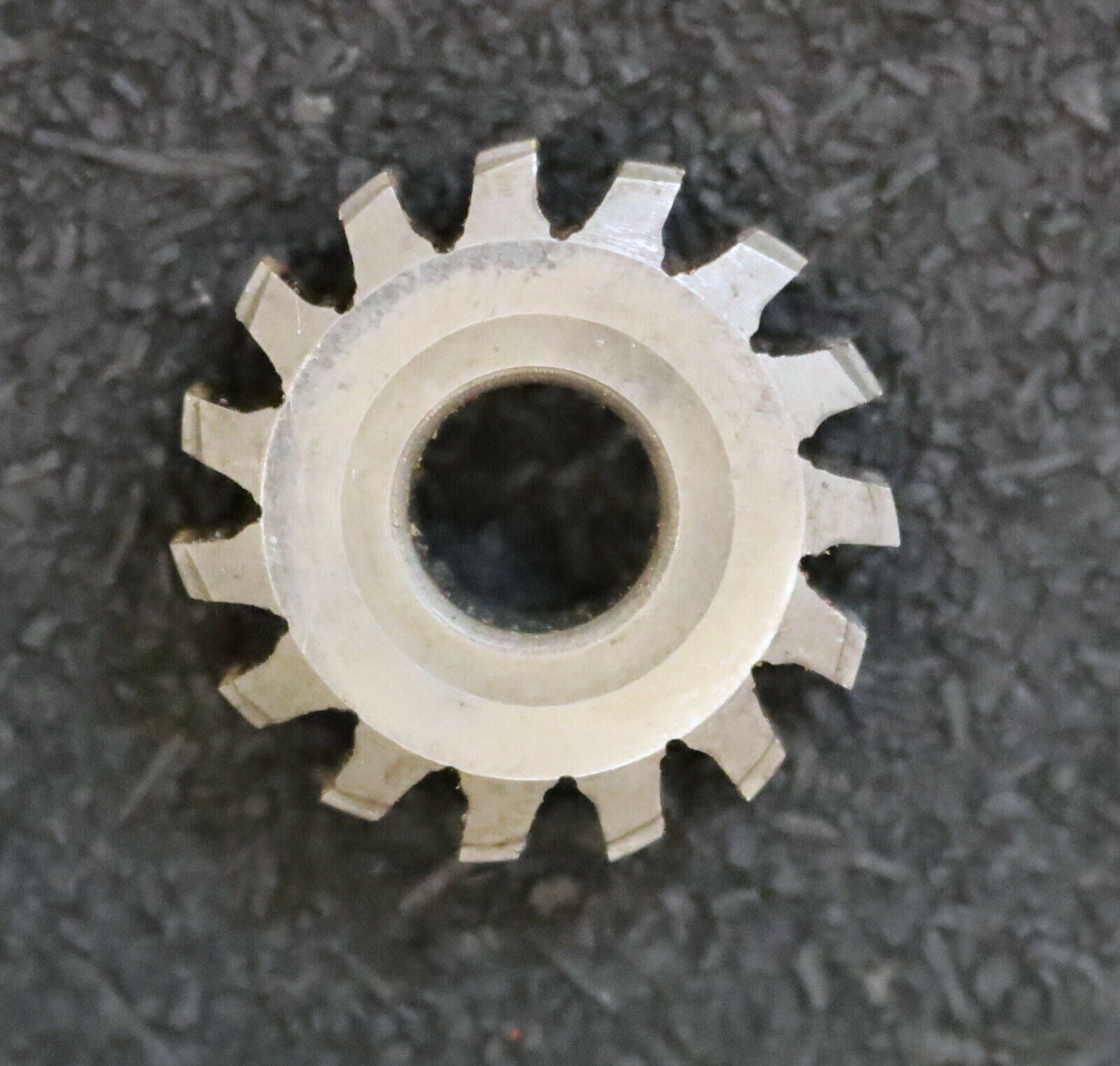 MIKRON Zykloid-Wälzfräser No. 30479 - Ø24x7xØ8mm 1gg. Rechts 15 Spanuten