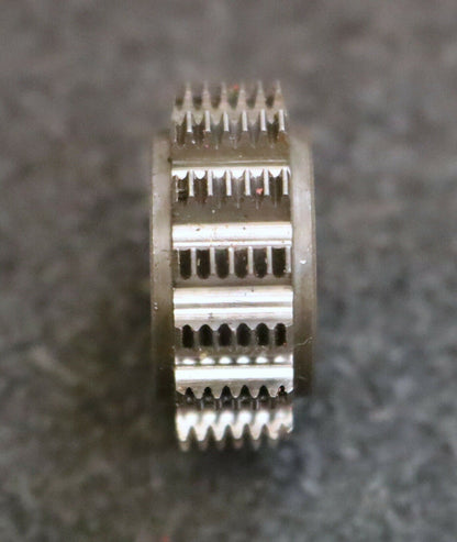 MIKRON Vollstahl-Wälzfräser No. 64327 m= 0,376 ho= 1,067 Abmessungen Ø24x10xØ8mm