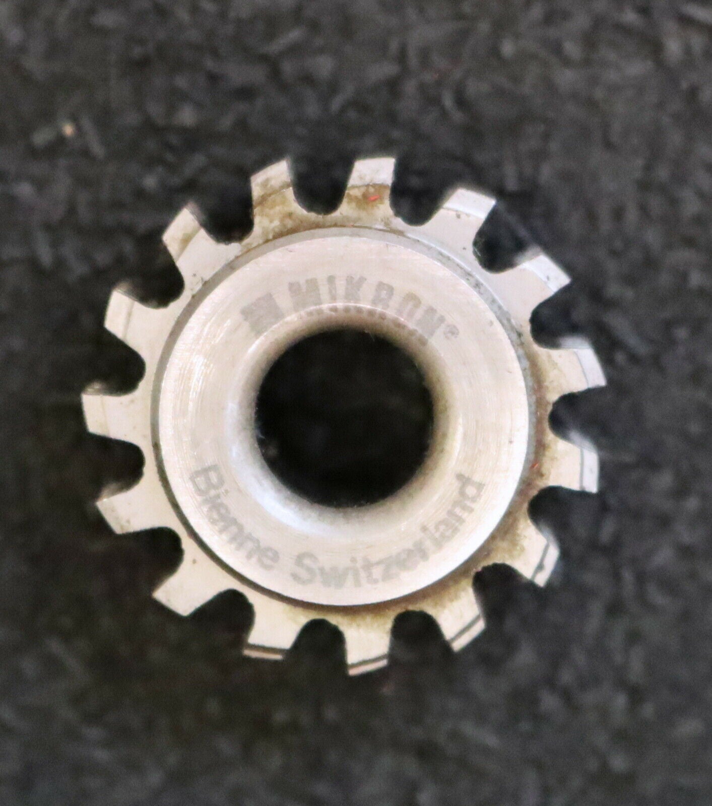 MIKRON Vollstahl-Wälzfräser No. 31936 m= 0,44 ho= 1,30 D25,78 Z56 Ø24x10xØ8mm