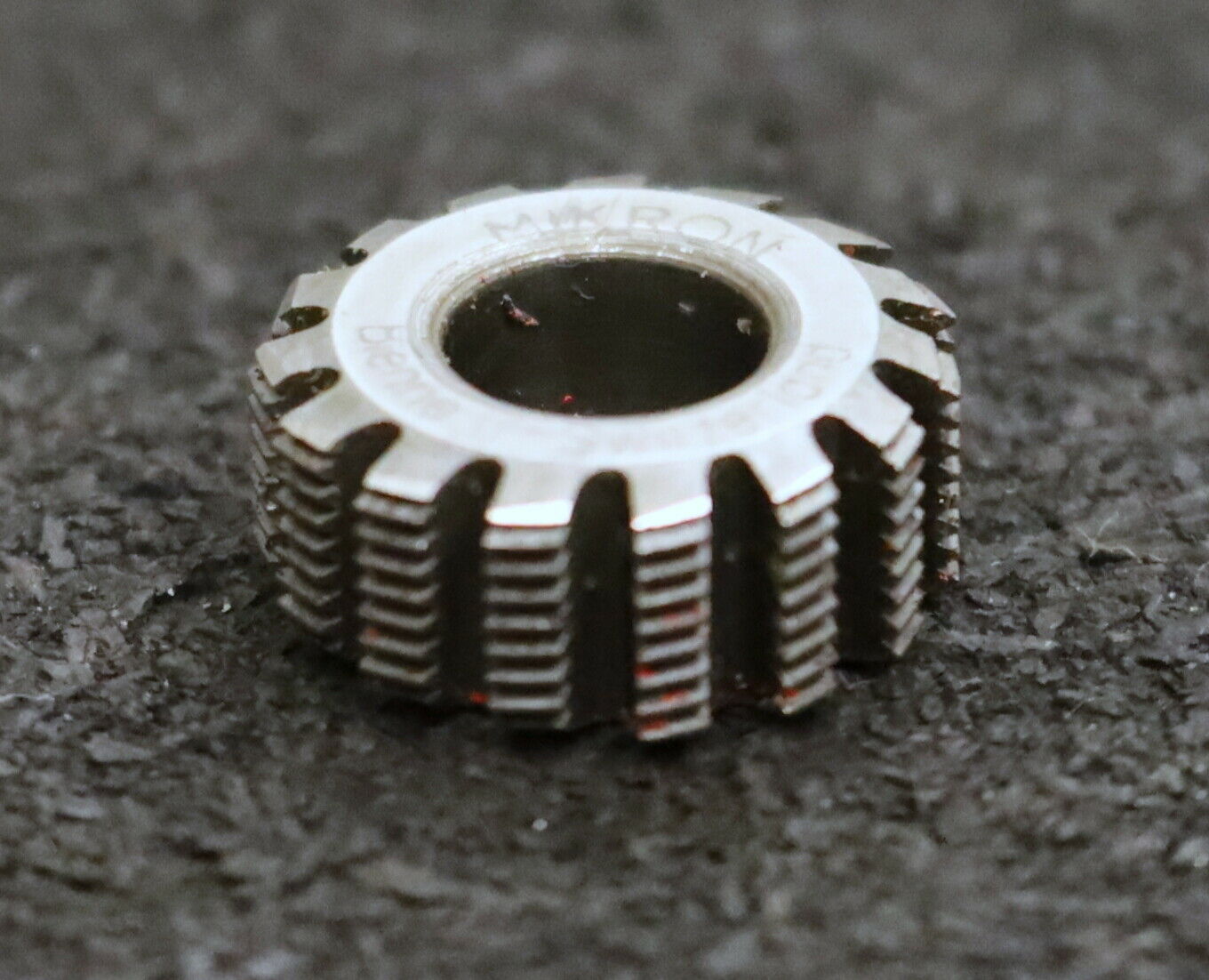 MIKRON Vollstahl-Wälzfräser No. 63984 m= 0,24 ho= 0,54 Abmessungen Ø18x7,3xØ8mm