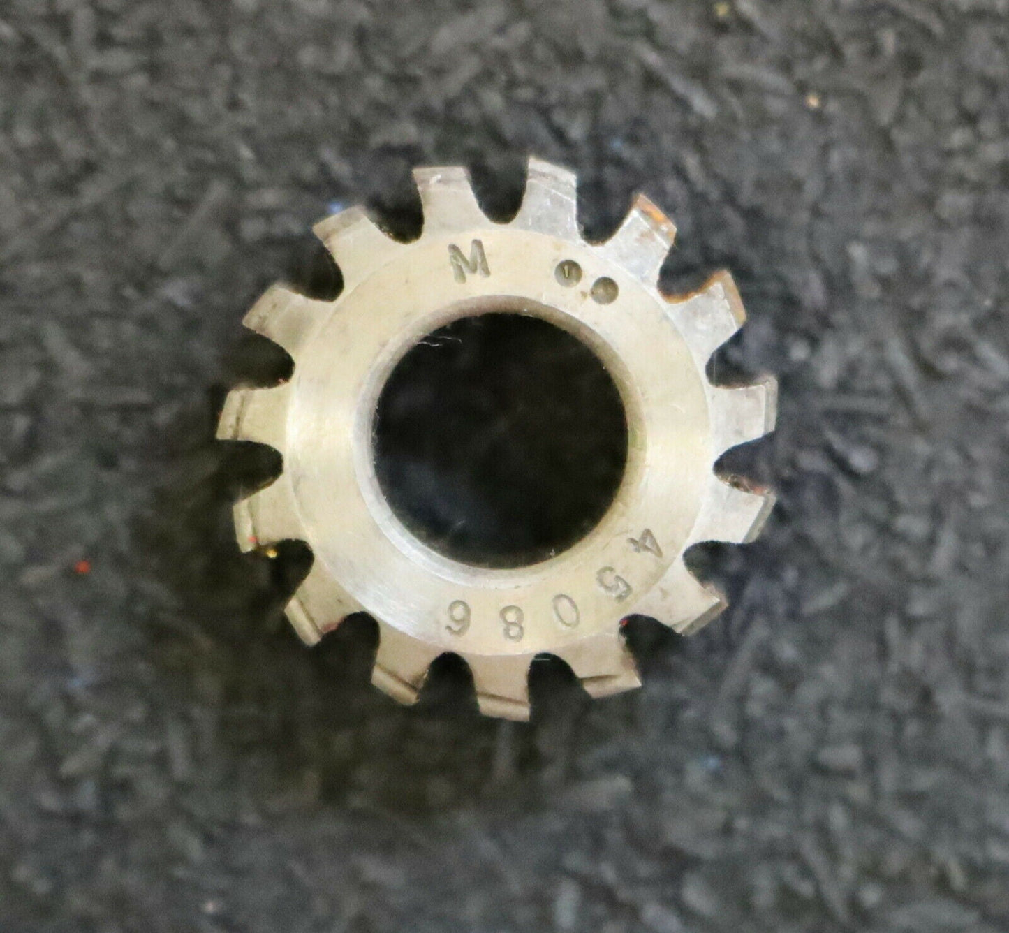 MIKRON Wälzfräser No. 45086 - Ø18x7xØ8mm 1gg. Rechts 15 Spanuten