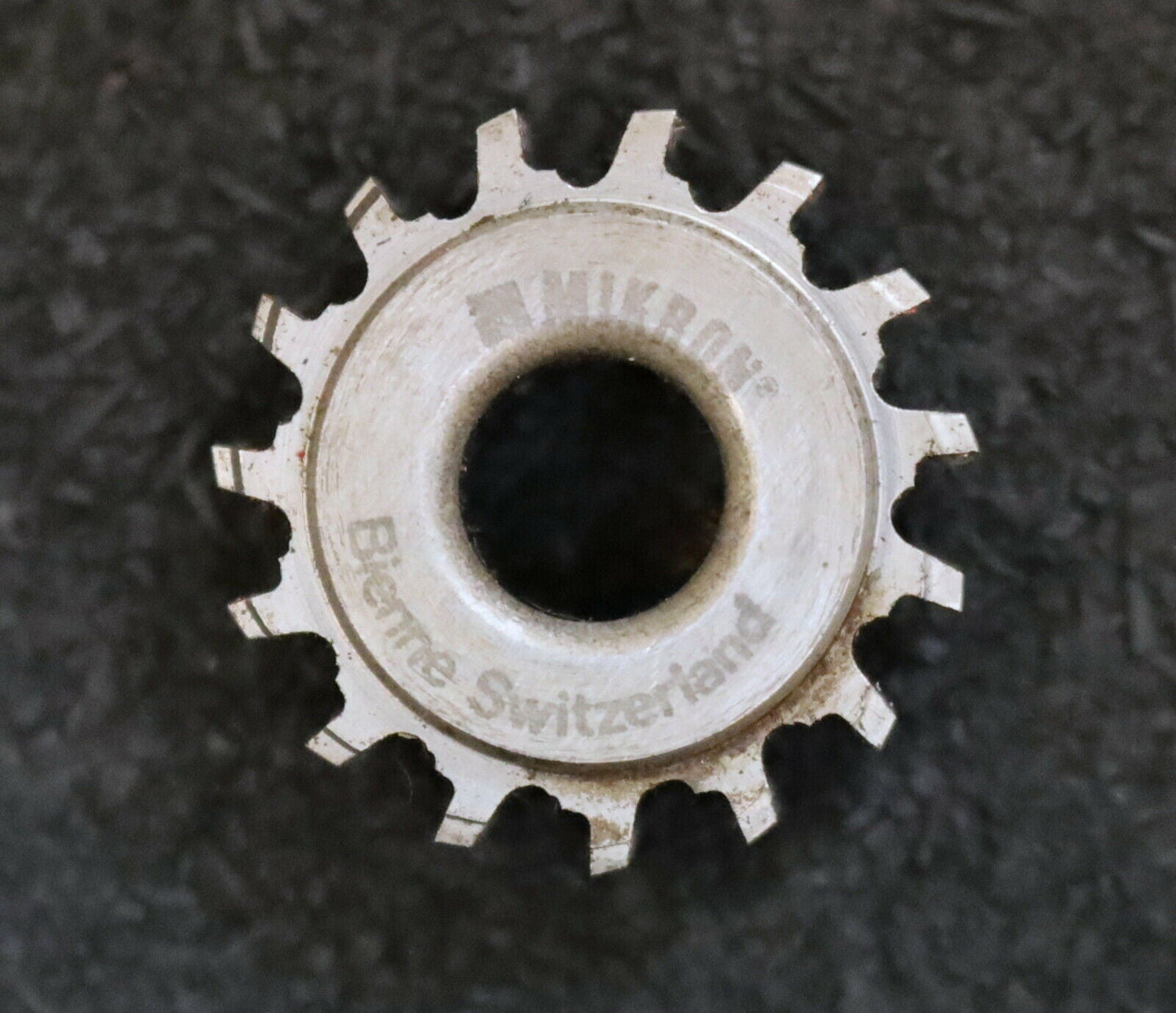 MIKRON Vollstahl-Wälzfräser No. 31936 m= 0,44 ho= 1,30 D25,78 Z56 - Ø24x10xØ8mm