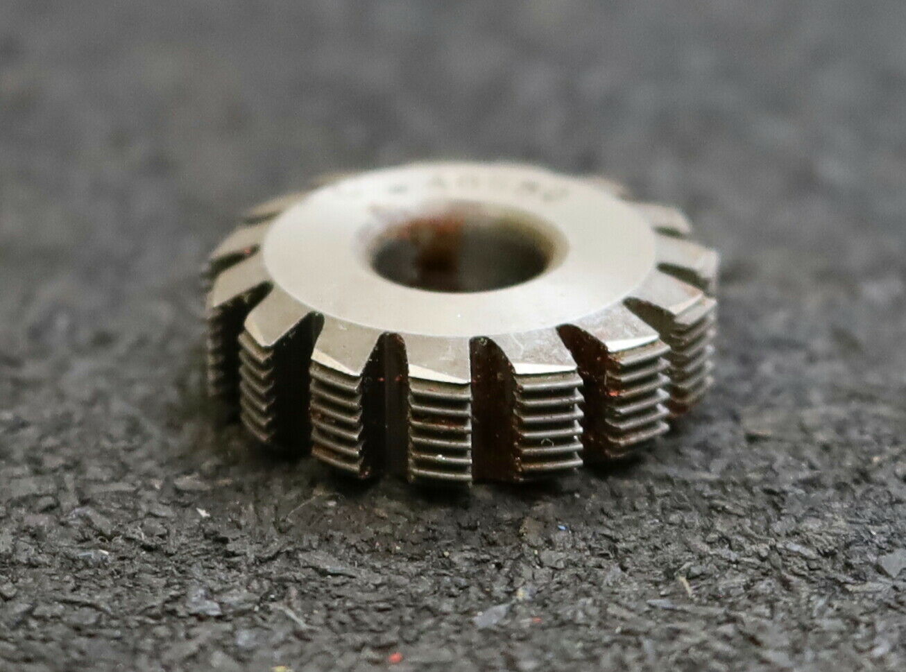 MIKRON Zykloid-Wälzfräser No. 46580 - Ø24x7xØ8mm 1gg. Rechts 15 Spanuten