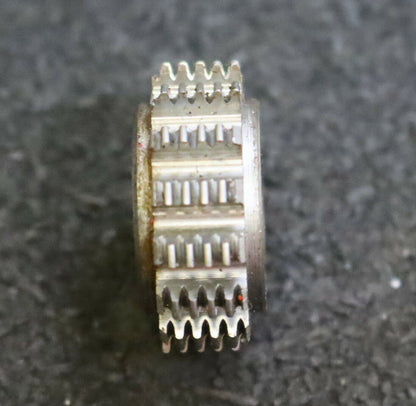MIKRON Vollstahl-Wälzfräser No. 31936 m= 0,44 ho= 1,30 D25,78 Z56 Ø24x10xØ8mm