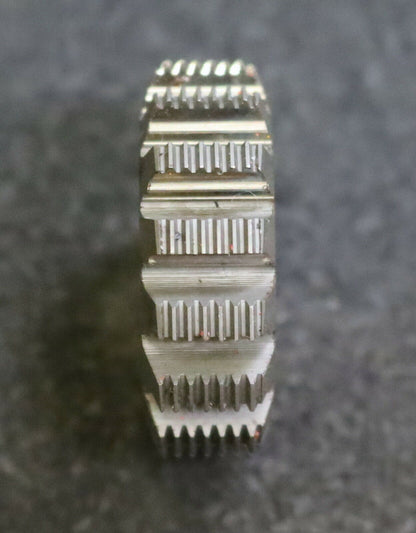 MIKRON Wälzfräser No. 59982 - Ø32x9xØ8mm 1gg. Rechts 15 Spanuten