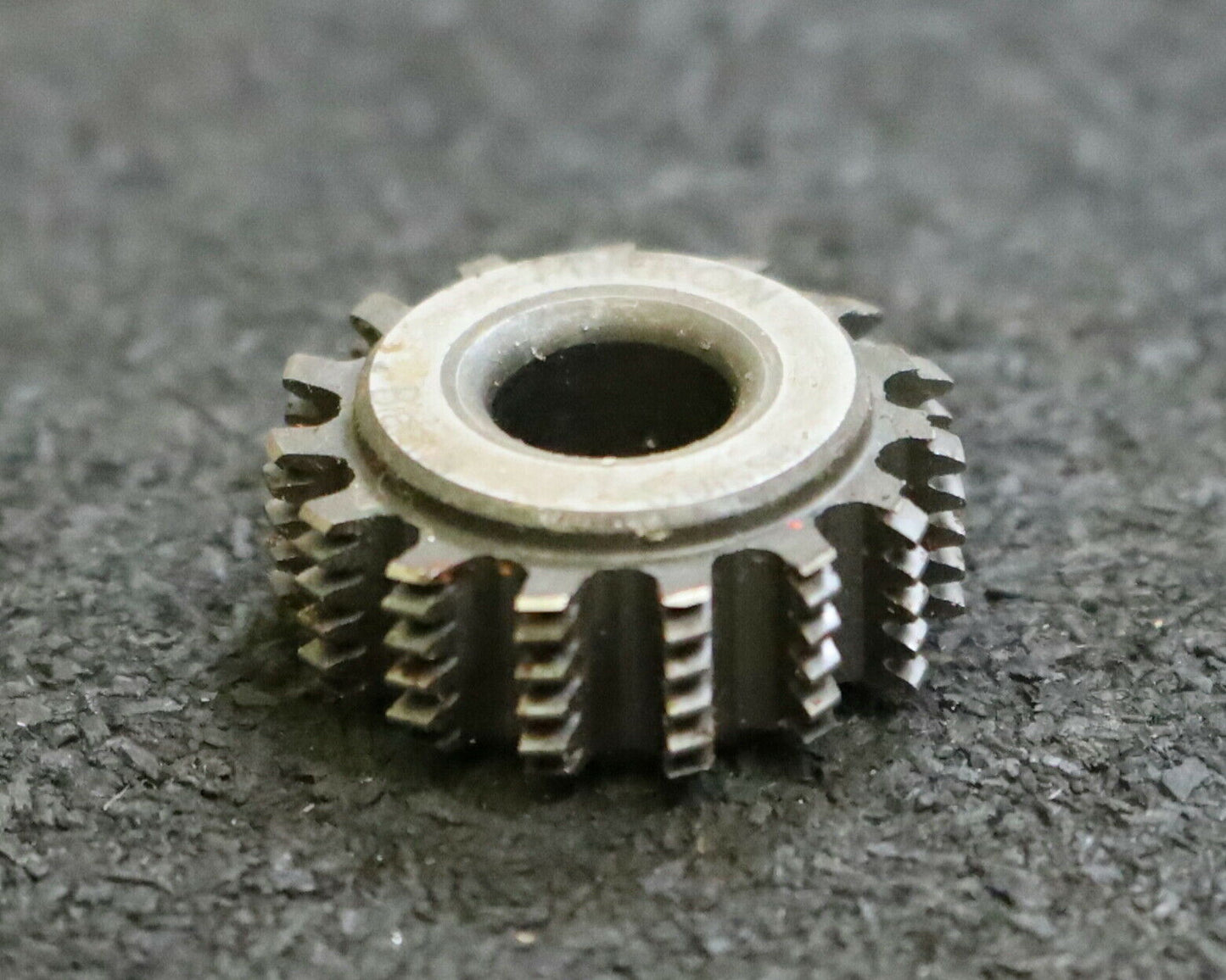 MIKRON Vollstahl-Wälzfräser No. 39475 m= 0,45 ho= 1,32 D9,95 Z20 - Ø24x10xØ8mm